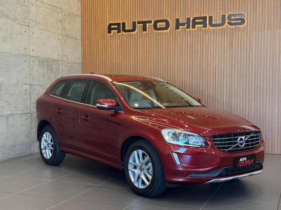 VOLVO XC60 2.0 T5 MOMENTUM GASOLINA 4P AUTOMÁTICO